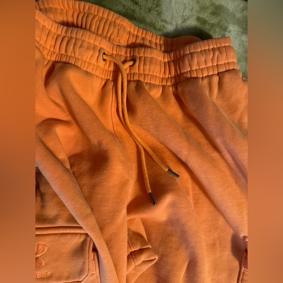 Under Armor orange cargo women sweatpants - Picture 4 of 8